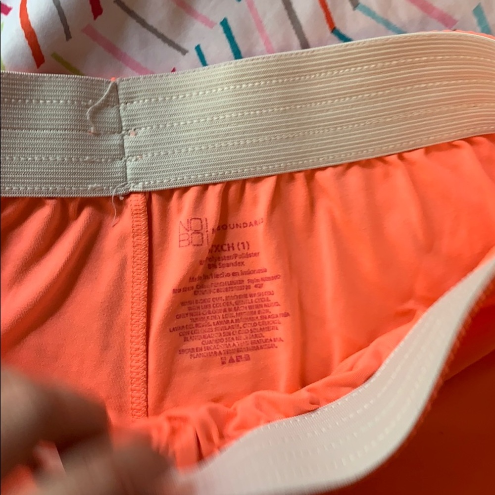 Shorts - Picture 4 of 6